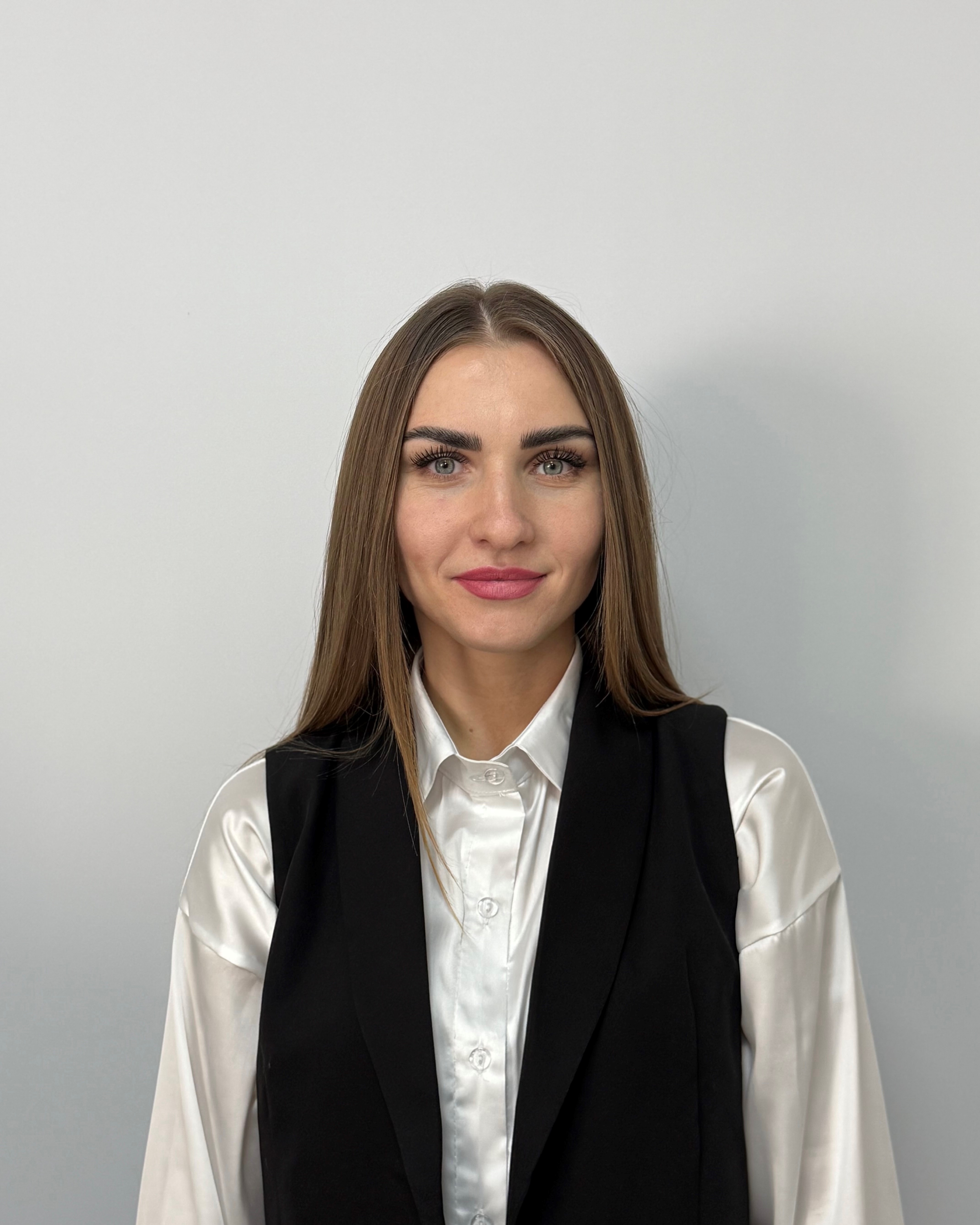 Запорожець-Гут Ірина Миколаївна